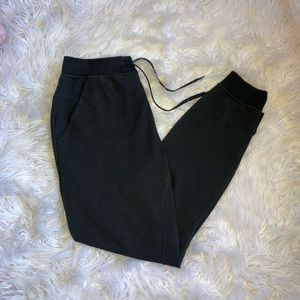 SOLD Lulu City Sweat Joggers - Medium